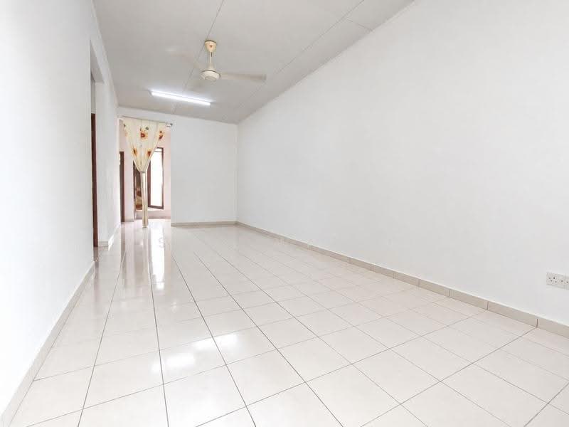Rumah Teres 1-Tingkat untuk Dijual di Kluang (Johor) - Seri Wangi - Living Room - PropertyGuru.com.my