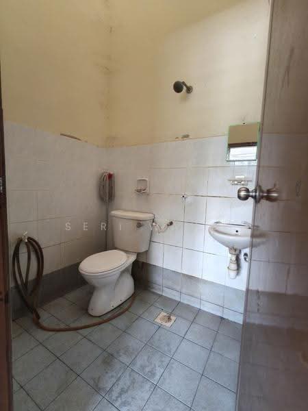 Rumah Teres 1-Tingkat untuk Dijual di Kluang (Johor) - Seri Wangi - Bathroom - PropertyGuru.com.my