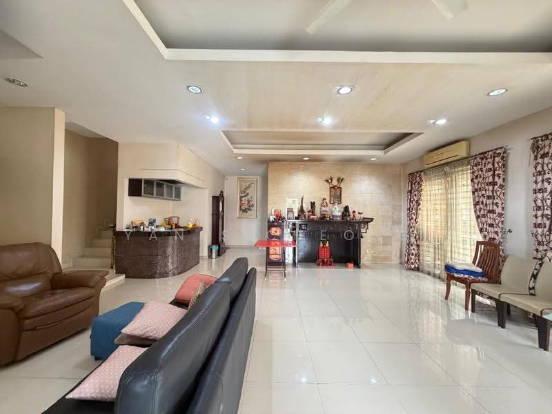 Semi-Detached House for Sale in Jalan Ipoh (Kuala Lumpur) - Yanis Cheong - Living Room - PropertyGuru.com.my