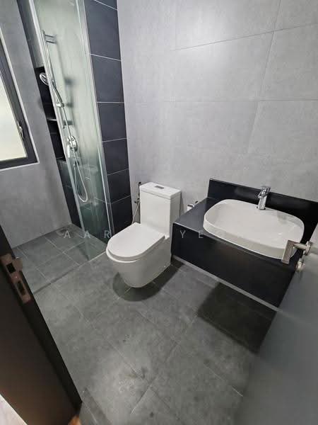 Kediaman Servis untuk Disewa di V Residence 3 @ Sunway Velocity - Aaron Yeoh - Bathroom - PropertyGuru.com.my