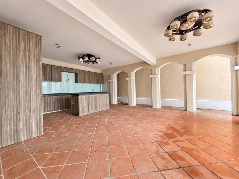 Bungalow House for Sale in Batu Ferringhi (Penang) - Enoch Tiu - Kitchen - PropertyGuru.com.my