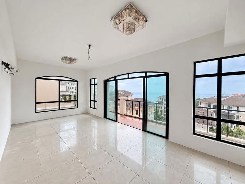 Bungalow House for Sale in Batu Ferringhi (Penang) - Enoch Tiu - Living Room - PropertyGuru.com.my