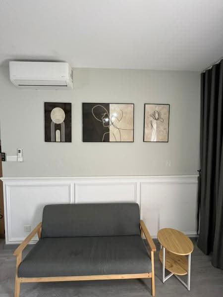 Kediaman Servis untuk Disewa di United Point (Residensi Berpadu) - Jason Chen - Living Room - PropertyGuru.com.my