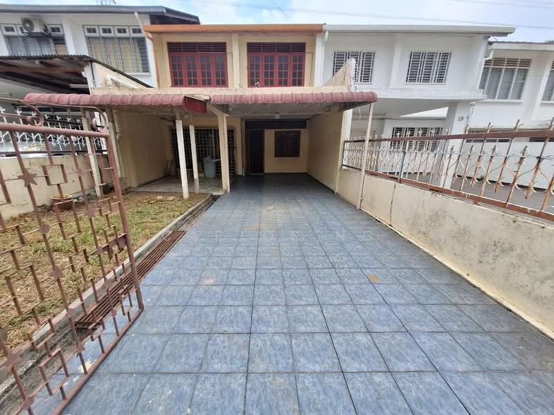 2-storey Terraced House for Rent in Petaling Jaya (Selangor) - Carlos Ng - Exterior - PropertyGuru.com.my