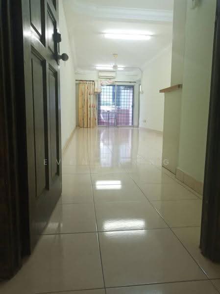 Pangsapuri untuk Dijual di Aliran Damai - Even Chong - Living Room - PropertyGuru.com.my