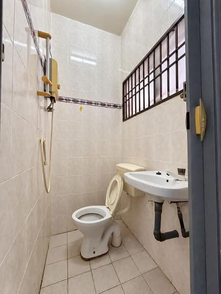 Rumah Teres 1-Tingkat untuk Dijual di Gunung Rapat (Ipoh) - Qazin Khoo - Bathroom - PropertyGuru.com.my