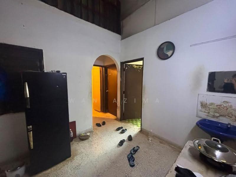 Rumah Teres 1.5-Tingkat untuk Dijual di Bandar Baru Sungai Buloh (Sungai Buloh) - Wan Azima - Kitchen - PropertyGuru.com.my