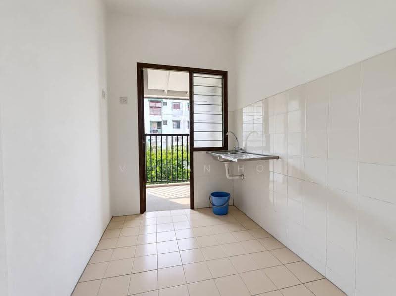 Apartment for Sale at Palma Apartment (Bandar Country Homes) - Vivian Ho - Kitchen - PropertyGuru.com.my