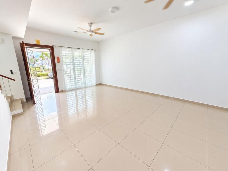 2-storey Terraced House for Rent in Bandar Gamuda Gardens (Rawang) - Michael Siong - Living Room - PropertyGuru.com.my