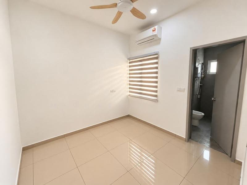 2-storey Terraced House for Rent in Bandar Gamuda Gardens (Rawang) - Michael Siong - Bathroom - PropertyGuru.com.my