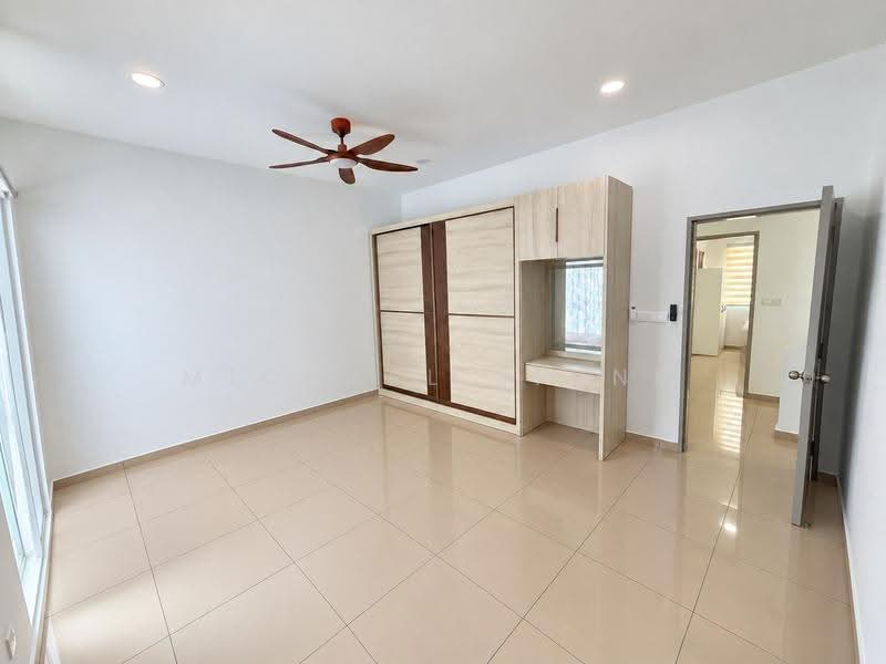 2-storey Terraced House for Rent in Bandar Gamuda Gardens (Rawang) - Michael Siong - Bedroom - PropertyGuru.com.my