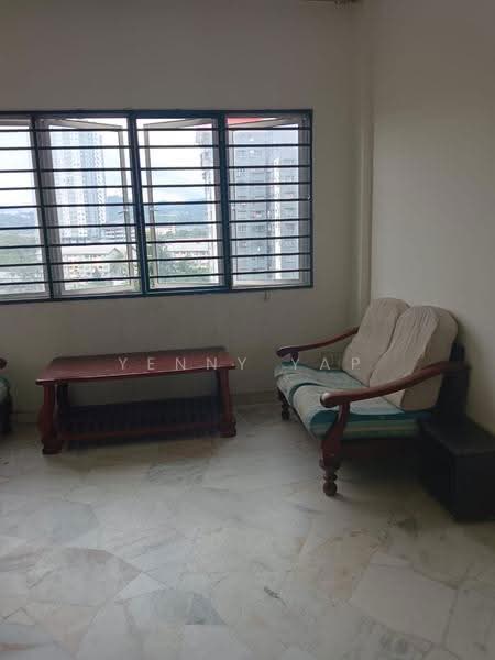 Pangsapuri untuk Disewa di Taman Sri Murni Fasa 2 - Yenny Yap - Living Room - PropertyGuru.com.my