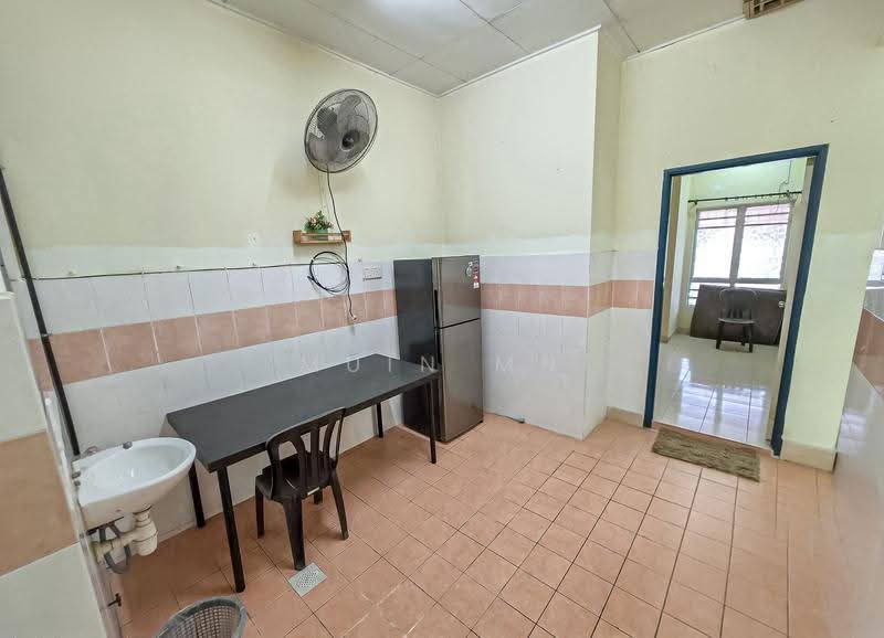 Rumah Teres 1-Tingkat untuk Dijual di Bukit Raja (Selangor) - Muin Mn - Kitchen - PropertyGuru.com.my