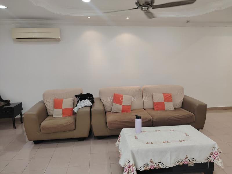 Rumah Teres 2-Tingkat untuk Disewa di Taman Overseas Union (Taman Oug) (Jalan Klang Lama (Old Klang Road)) - KC Wong - Living Room - PropertyGuru.com.my