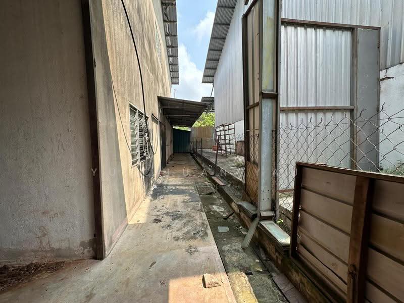 Warehouse for Sale in Taman Iks Malim Jaya (Bachang) - Yu Chuan Yau - PropertyGuru.com.my