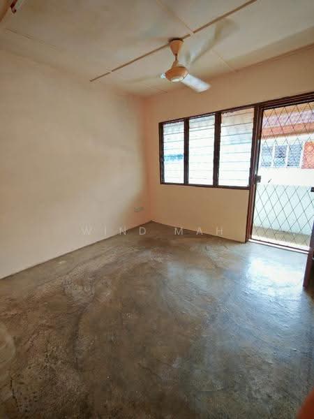 Rumah Flat untuk Dijual di Apartment Dahlia B - Wind Mah - Interior - PropertyGuru.com.my