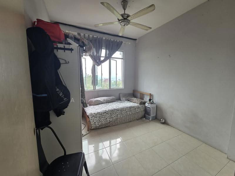 Kondominium untuk Dijual di Unipark Condominium - Aniq Azmi - Bedroom - PropertyGuru.com.my