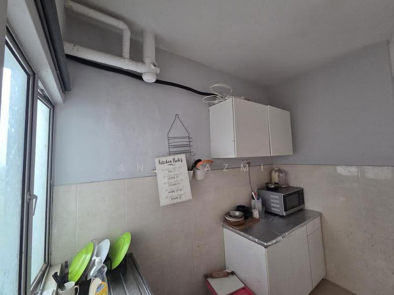 Kondominium untuk Dijual di Unipark Condominium - Aniq Azmi - Kitchen - PropertyGuru.com.my