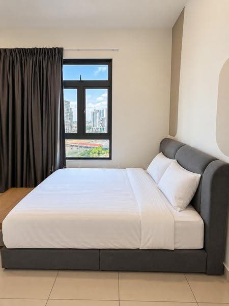 Master Room With En-suite Bathroom