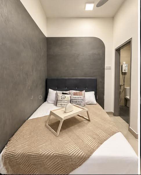 Medium Room With En-suite Bathroom