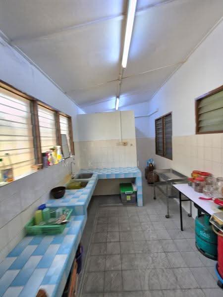 Rumah Teres 1-Tingkat untuk Dijual di Taman Zamrud (Kajang) - Mike Lim - Kitchen - PropertyGuru.com.my
