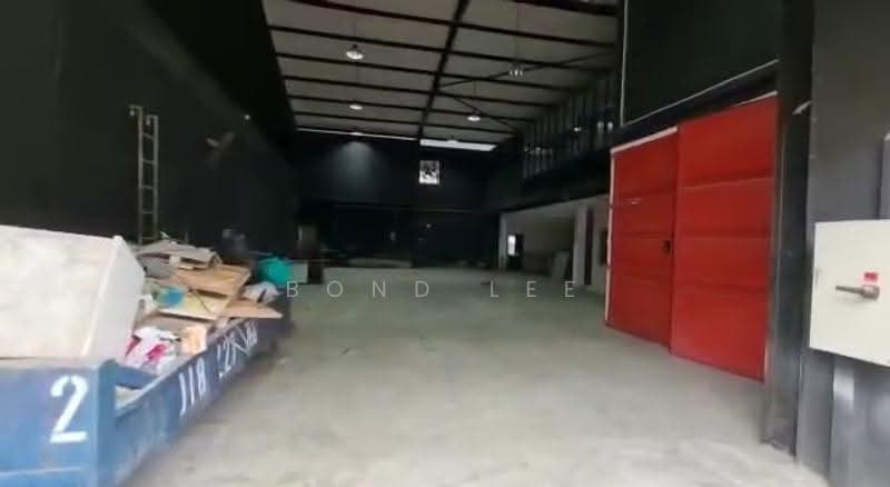 Warehouse for Rent in Subang Light Industrial Park (Subang Jaya) - Bond Lee - PropertyGuru.com.my