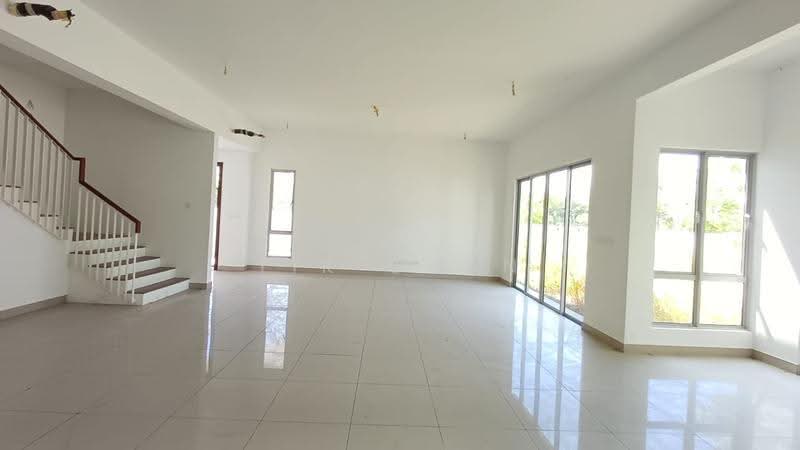 Rumah Teres 2-Tingkat untuk Dijual di Bandar Gamuda Cove (Dengkil) - Yik Chan - Living Room - PropertyGuru.com.my