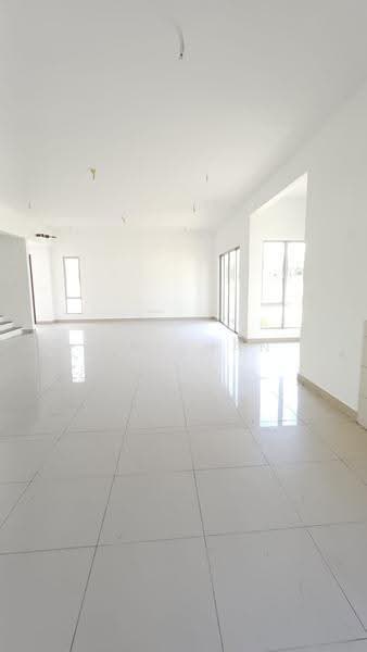 Rumah Teres 2-Tingkat untuk Dijual di Bandar Gamuda Cove (Dengkil) - Yik Chan - Living Room - PropertyGuru.com.my