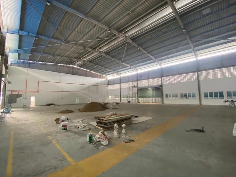Warehouse for Rent in Kawasan Perindustrian Batu Caves (Batu Caves) - Bond Lee - PropertyGuru.com.my