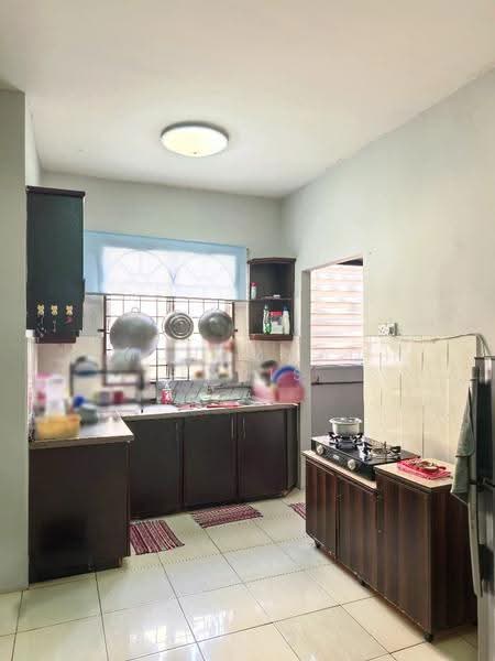 Pangsapuri untuk Dijual di Desa Temenggung Apartment - Muhammad Faris - Kitchen - PropertyGuru.com.my