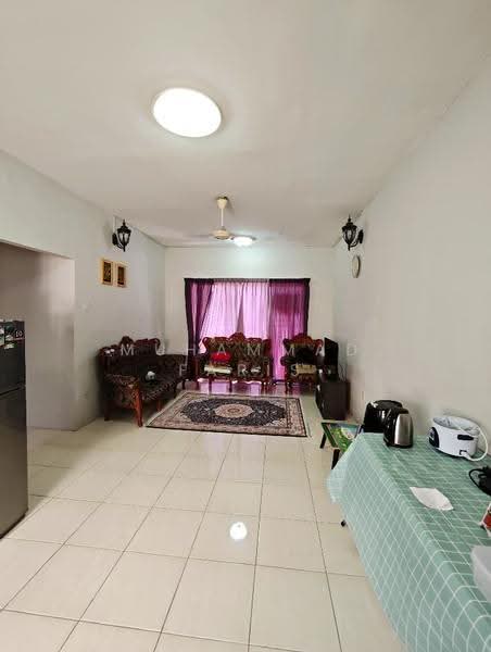 Pangsapuri untuk Dijual di Desa Temenggung Apartment - Muhammad Faris - Living Room - PropertyGuru.com.my