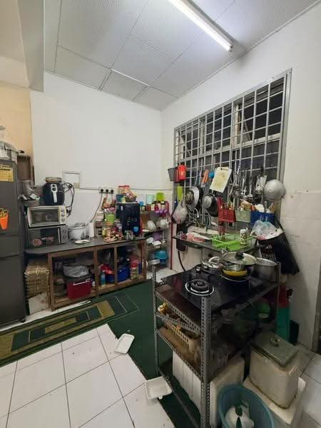 1-storey Terraced House for Sale in Taman Melawati (Skudai) - Ken Liew - Kitchen - PropertyGuru.com.my