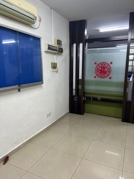 Shop / Office for Rent in Taman Johor Jaya (Johor Bahru) - Louis Chin - Interior - PropertyGuru.com.my