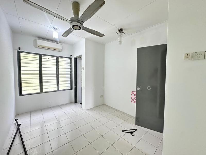 2-storey Terraced House for Sale in Kota Emerald (Rawang) - Tiffany Yang - Bedroom - PropertyGuru.com.my