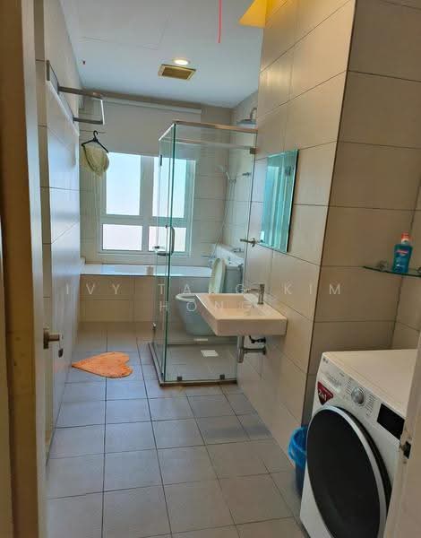 Kediaman Servis untuk Dijual di The Octagon - Ivy Tang Kim Hong - Bathroom - PropertyGuru.com.my