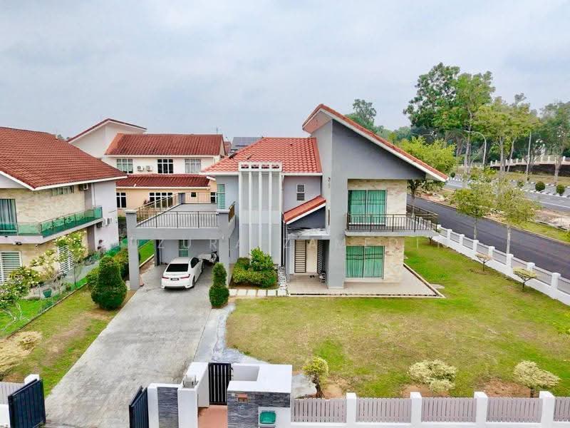 Rumah Banglo untuk Dijual di Bandar Baru Enstek (Bandar Enstek) - Adzura Zamedin - Exterior - PropertyGuru.com.my