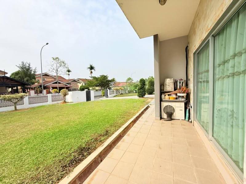 Rumah Banglo untuk Dijual di Bandar Baru Enstek (Bandar Enstek) - Adzura Zamedin - Exterior - PropertyGuru.com.my