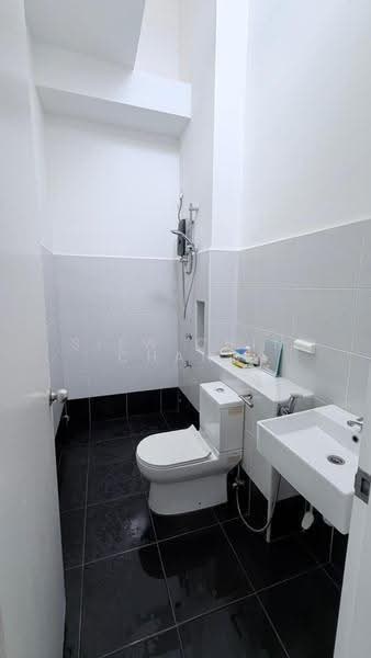 Rumah Teres 2-Tingkat untuk Disewa di Masai (Johor) - SIEW CHIN CHANG - Bathroom - PropertyGuru.com.my