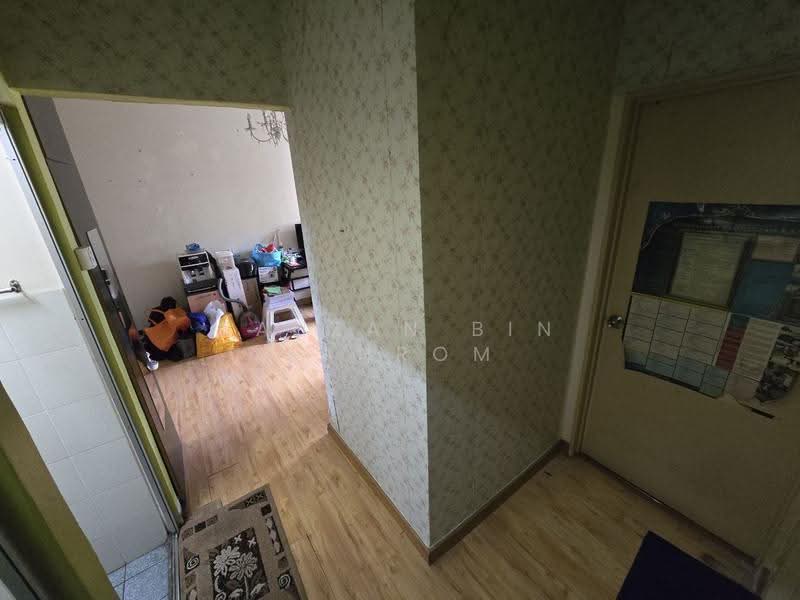 Rumah Flat untuk Dijual di Permai Ria - Fauzan bin Sahrom - Corridor - PropertyGuru.com.my