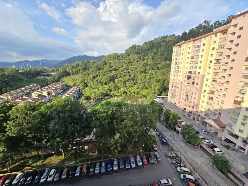 Rumah Flat untuk Dijual di Permai Ria - Fauzan bin Sahrom - Exterior - PropertyGuru.com.my