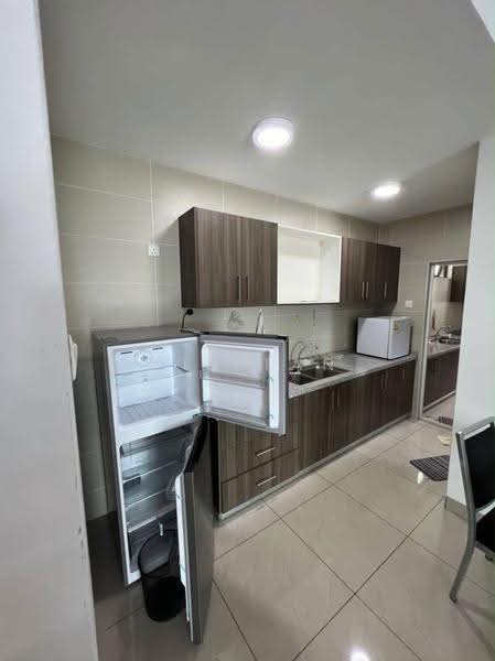 Kediaman Servis untuk Disewa di D'Secret Garden (Pangsapuri Kempas Indah) - Win Tan - Kitchen - PropertyGuru.com.my