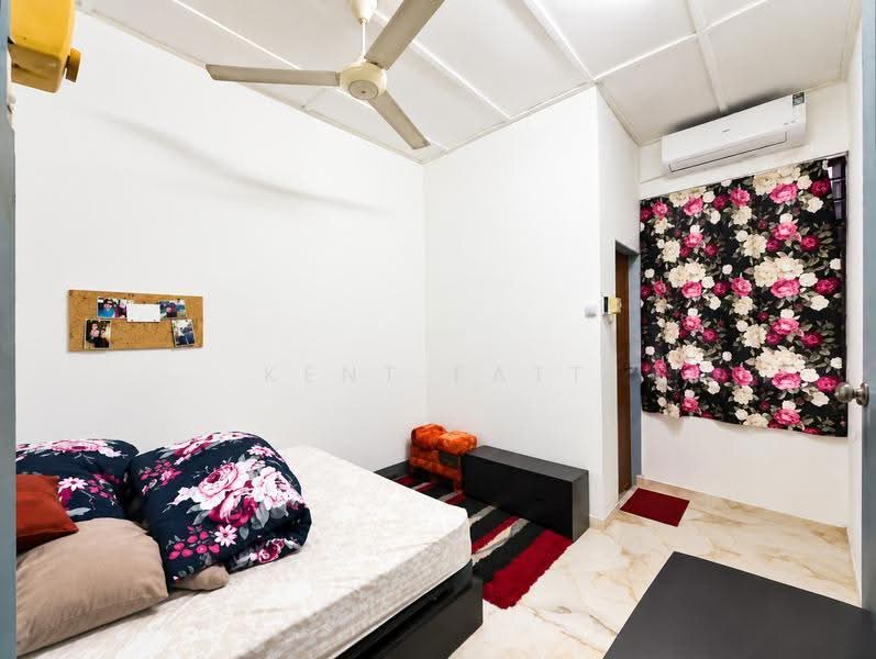 Townhouse for Sale in Taman Bukit Teratai (Ampang) - Kent Fatt - Bedroom - PropertyGuru.com.my