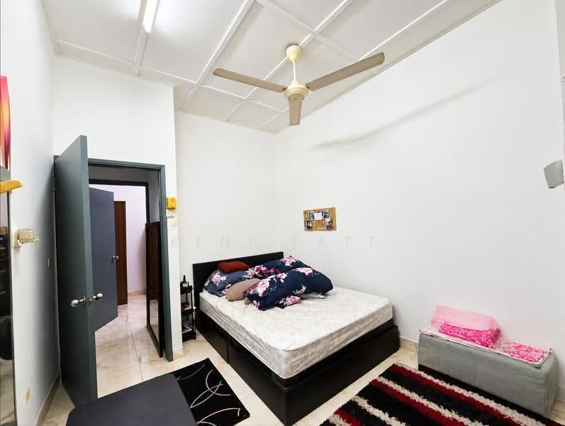 Townhouse for Sale in Taman Bukit Teratai (Ampang) - Kent Fatt - Bedroom - PropertyGuru.com.my
