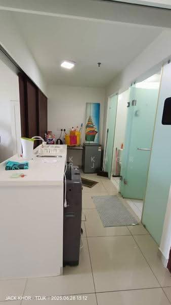 Service Residence for Rent at Trefoil @ Setia City - Jack Khor Phor Jiing - Kitchen - PropertyGuru.com.my