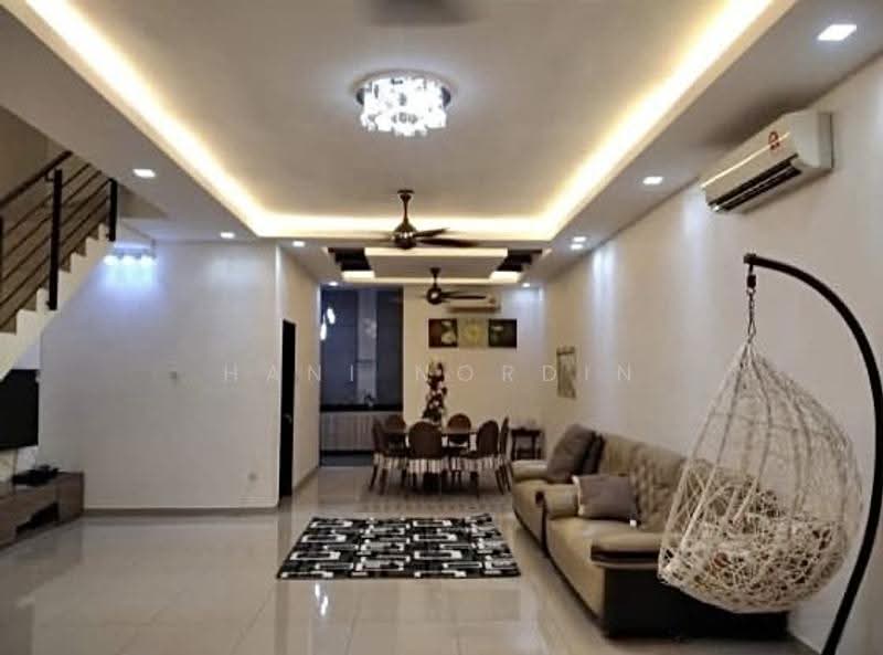 Rumah Teres 2-Tingkat untuk Disewa di Kajang (Selangor) - Hani Nordin - Living Room - PropertyGuru.com.my