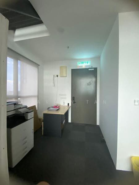 Pejabat untuk Dijual di Bandar Puteri Puchong (Puchong) - Jarren Tan - Corridor - PropertyGuru.com.my