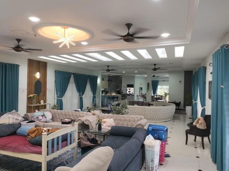 Bungalow House for Sale in Banting (Banting) - Johnny Sean Benedict Tan - Living Room - PropertyGuru.com.my