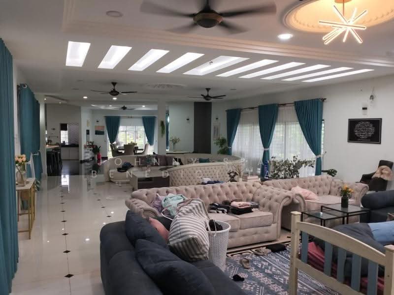 Bungalow House for Sale in Banting (Banting) - Johnny Sean Benedict Tan - Living Room - PropertyGuru.com.my