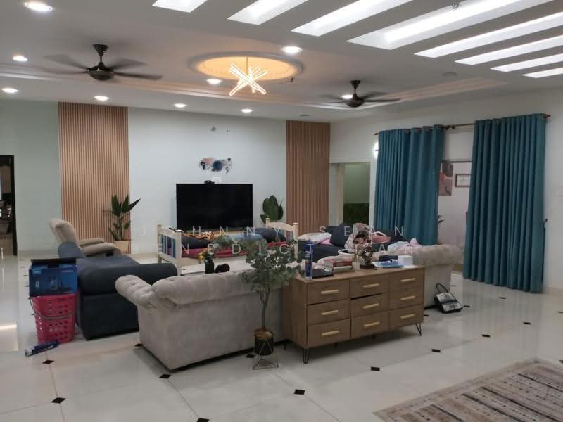 Bungalow House for Sale in Banting (Banting) - Johnny Sean Benedict Tan - Living Room - PropertyGuru.com.my