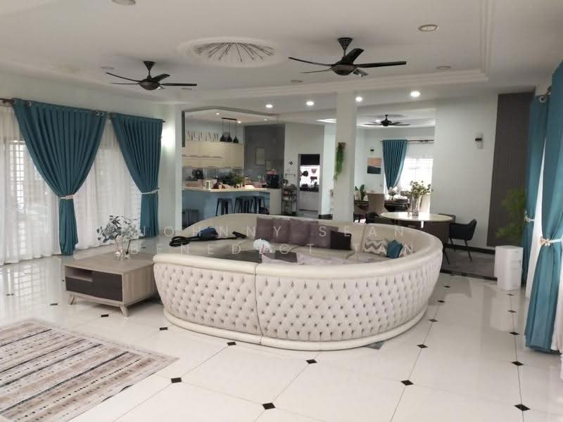 Bungalow House for Sale in Banting (Banting) - Johnny Sean Benedict Tan - Living Room - PropertyGuru.com.my